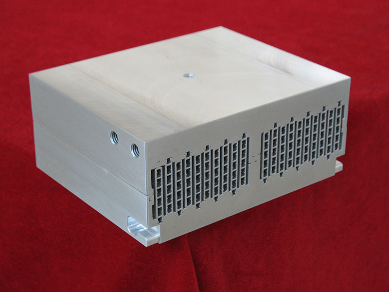 Medium pressure transmission radiator
